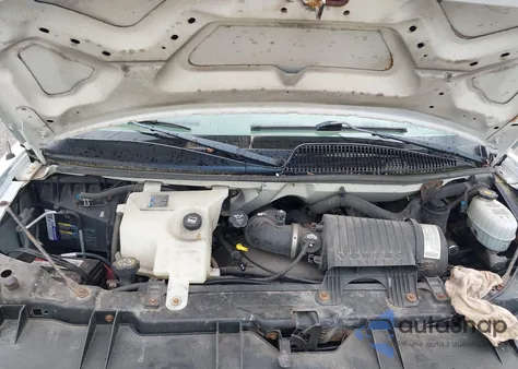 2004 Chevrolet Express из США, поврежденный, VIN 1GCFG15XX41150053